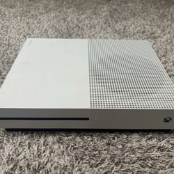 Microsoft Xbox One S 