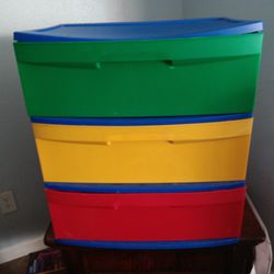 Sterlite Wide Plastic  Three  Color Draw