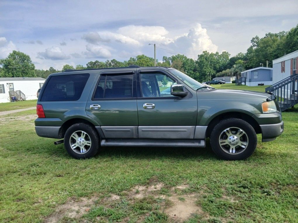 2004 Ford Expedition