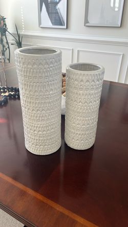 2 White Vases