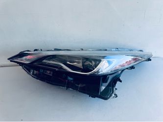 2021-2023 TOYOTA MIRAI LEFT SIDE HEADLIGHT LED OEM (513)