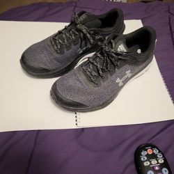 Under Armour Size 8