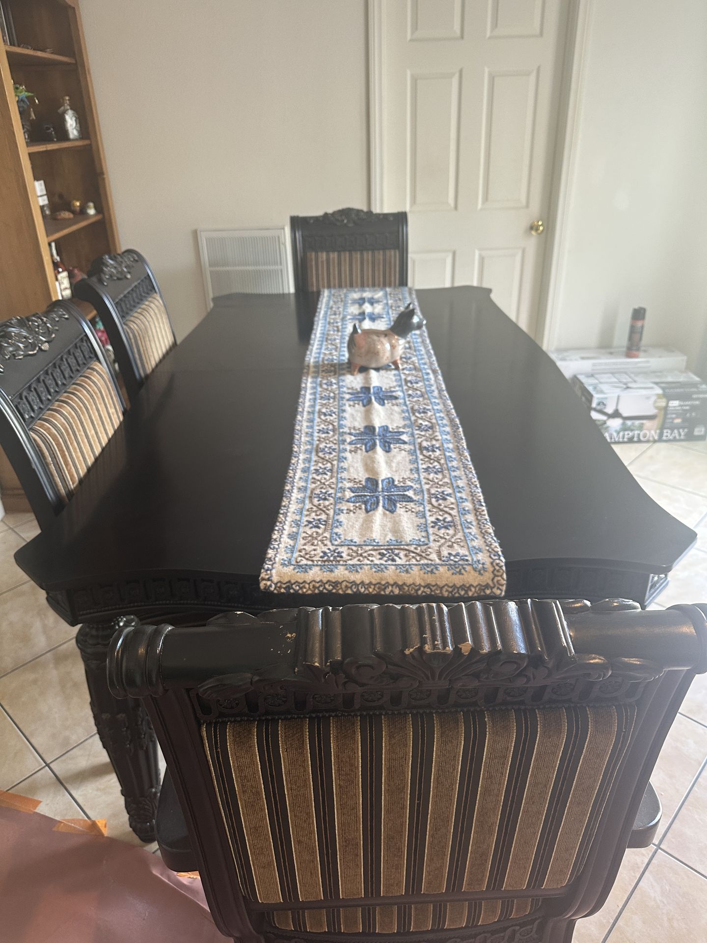 Beautiful wood dinning table