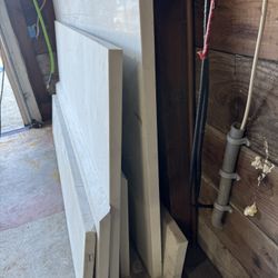 Calacatta Quartz Slab Pieces  3CM Approximately 51sq ft