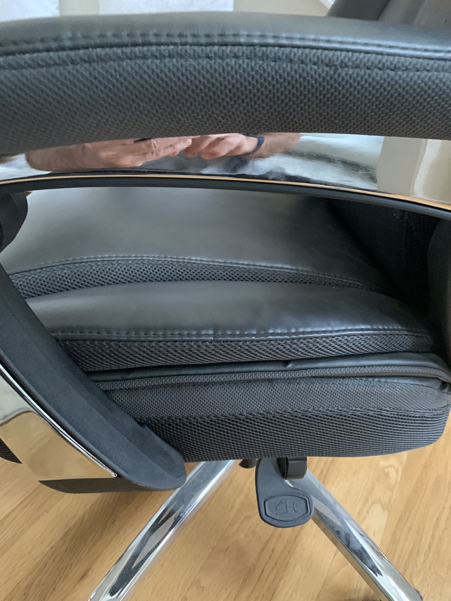 Realspace Axton Big & Tall Bonded Leather HighBack Chair, Dark Gray