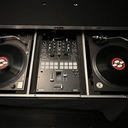 Technic1200’s And Pioneer Mixer