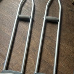 Crutches 
