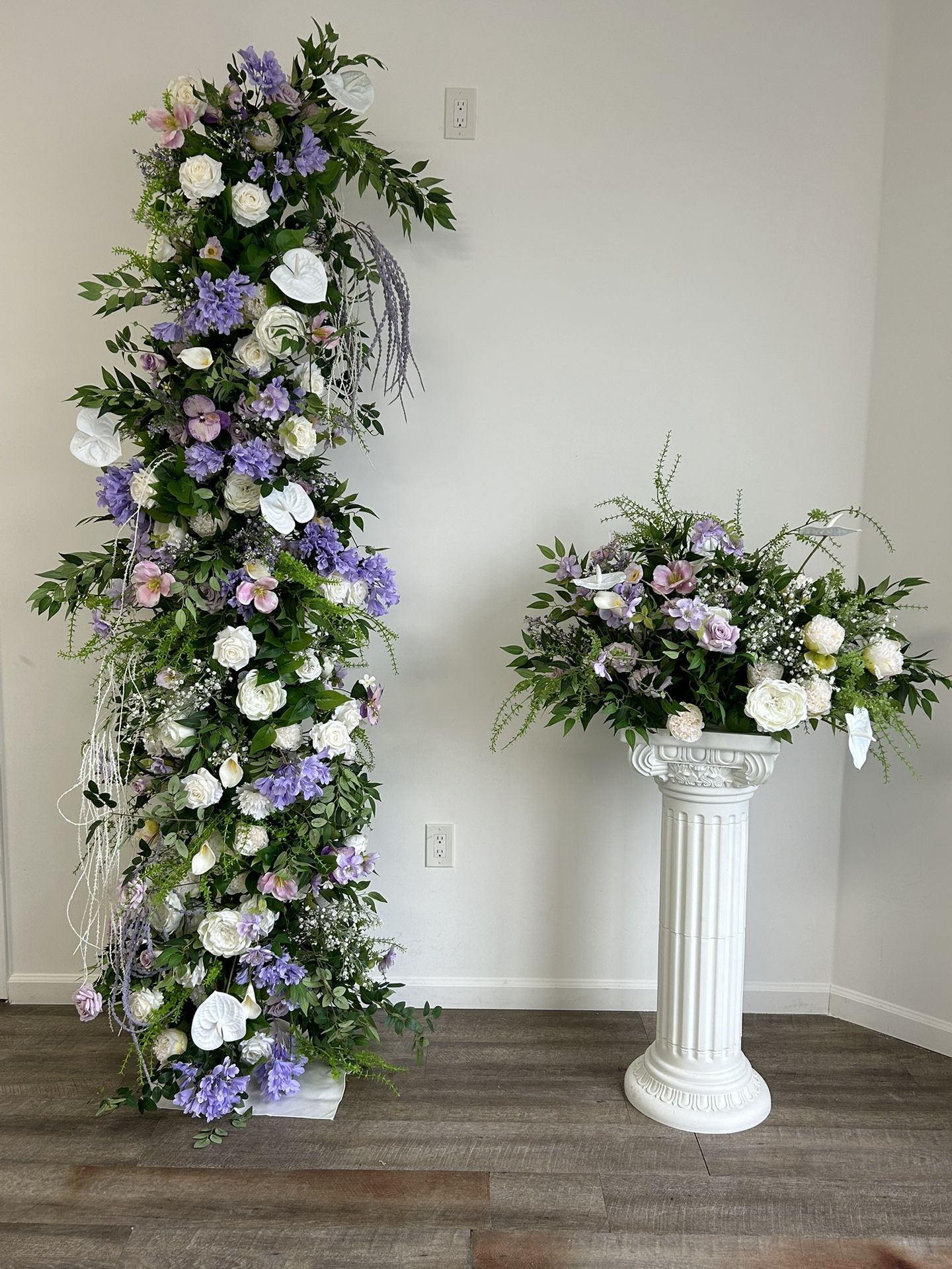 Flower arrangements for event decoration
