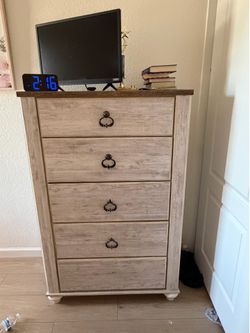 Dresser
