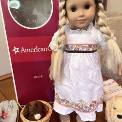 American Girl Doll - Julie& Accessories 