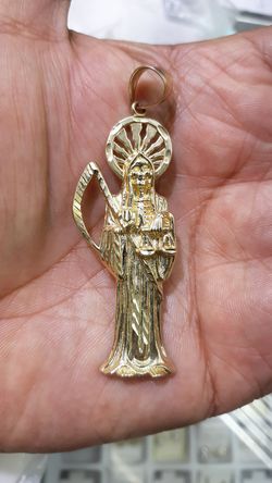 14k gold santa muerte 2 inch long 7.5 grams