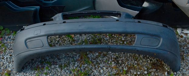 USED REF#U0068 || 2001-2004 VOLVO V70 || FRONT BUMPER COVER ONLY