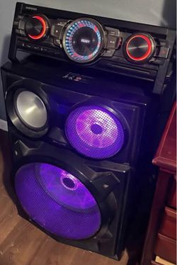 MEGA SOUND SAMSUNG SPEAKERS SET OF 2