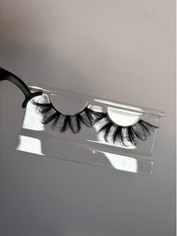 Lash strip