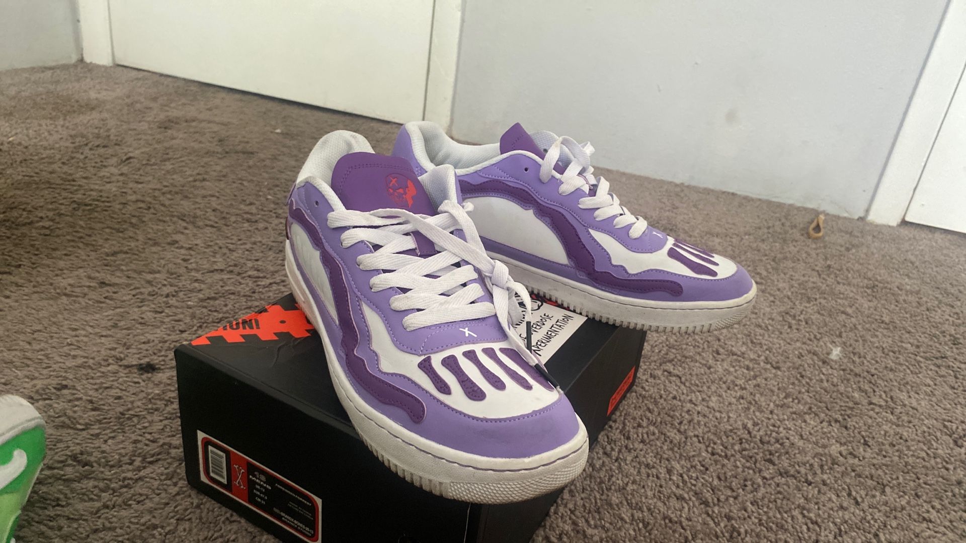 Mens Size 14 Sneaker (brand; All Star)
