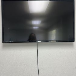 Phillips 40” TV