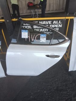 2019-2021 Genesis G70 Door