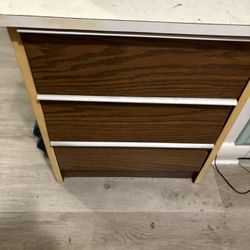 Mini cabinet with 3 drawers