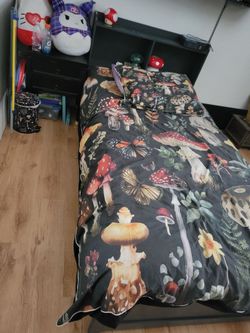 Trundle bed