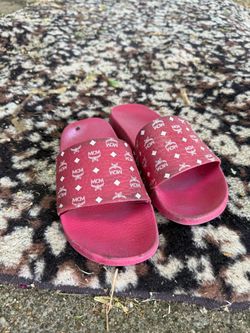 pink mcm slides