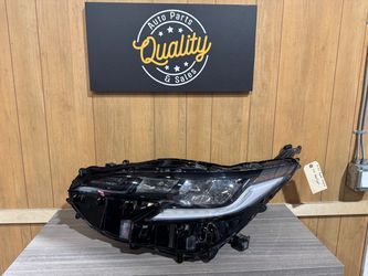 2021 2022 2023 Toyota Sienna Driver Side Passenger Side Headlight