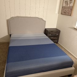 Full mattress and bed frame 