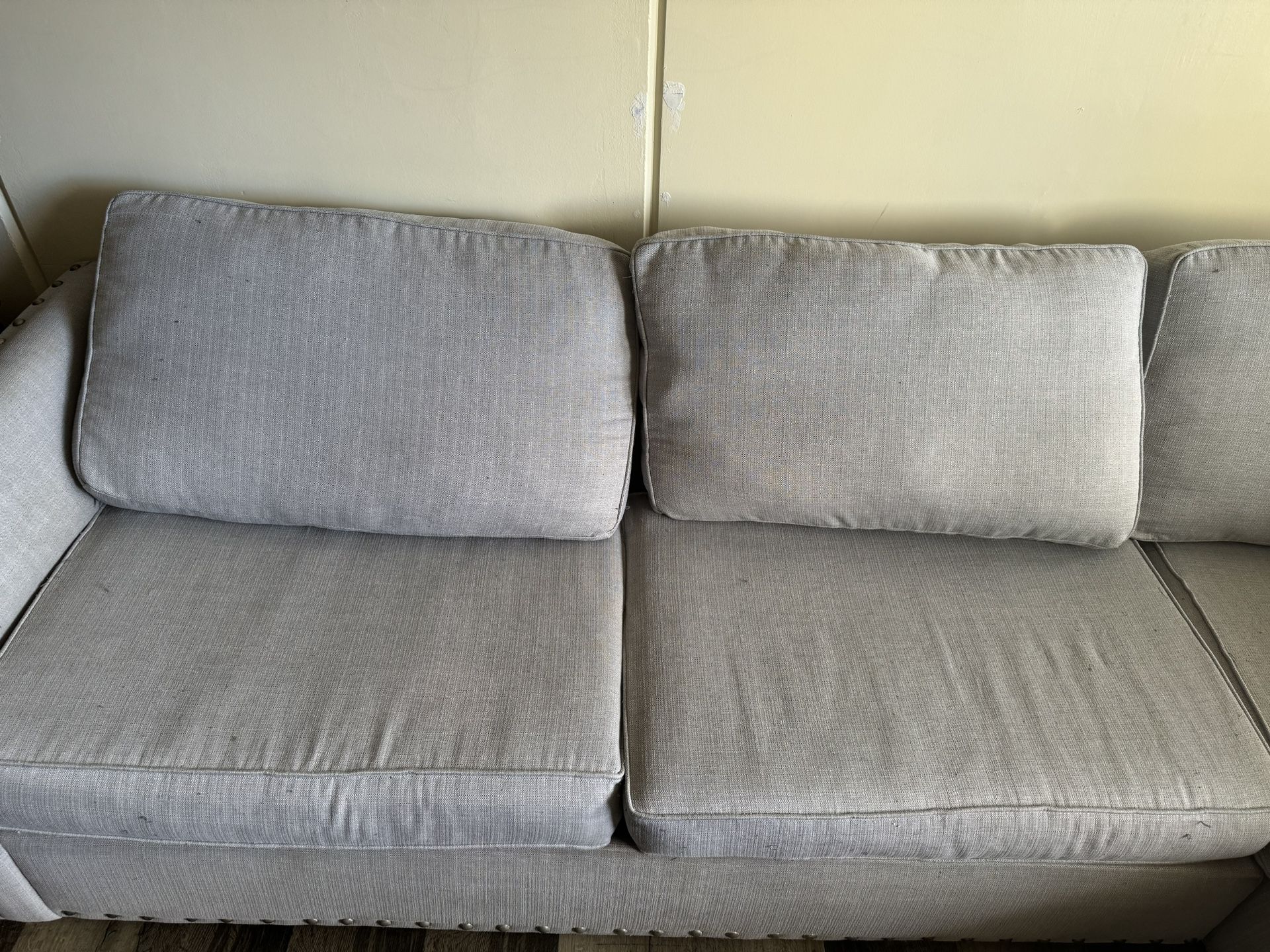 COUCH/SOFA