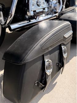 Harley Davidson Road King Leather Saddle Bags