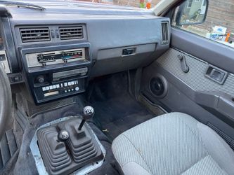 1986 Nissan Pickup