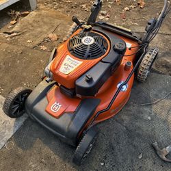 Husqvarna Mower HU775H