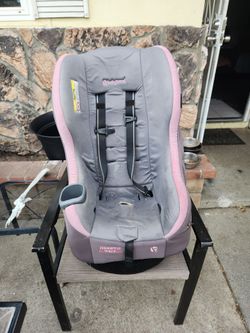 2 carseats