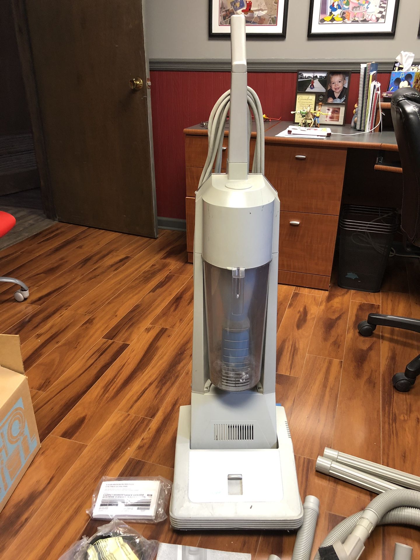 Amway Clear Trak Vacuum
