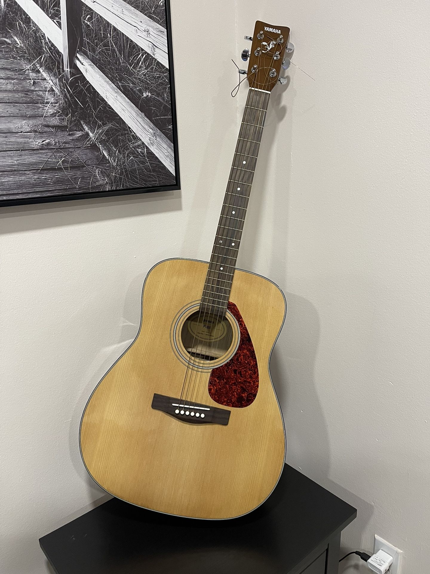 Yamaha Acoustic Guitar