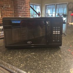 Microwave Oven 