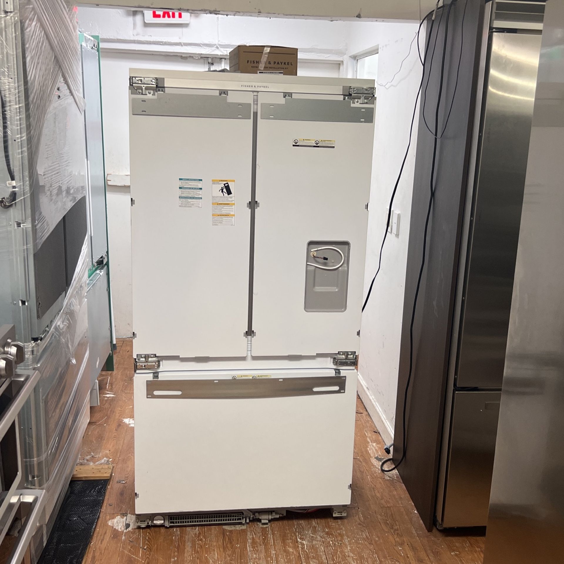 FISHER PAYKEL REFRIGERATOR 36” INCHES PANEL READY
