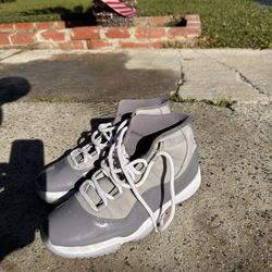 Jordan 11 Cool Gray Size 10. Slightly Used. 