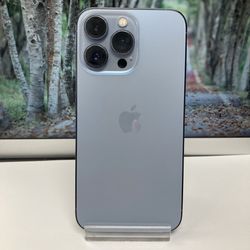 Factory Unlocked Iphone 13 pro 128 gb comes with store warranty 