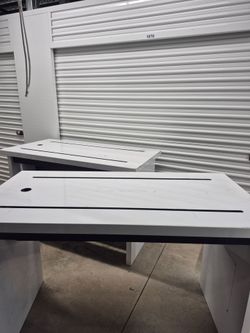 Retail display tables