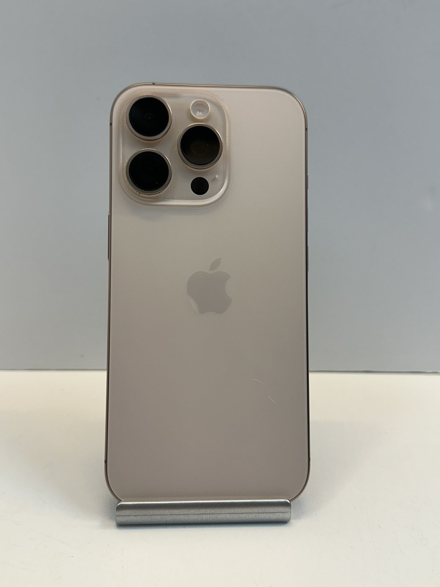 Apple iPhone 16 PRO 128gb. ( Unlocked Cellphone )