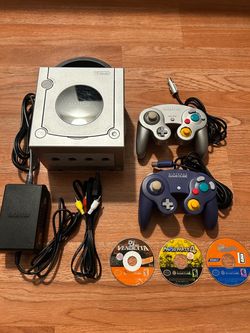 Nintendo GameCube Console With 3 Games
