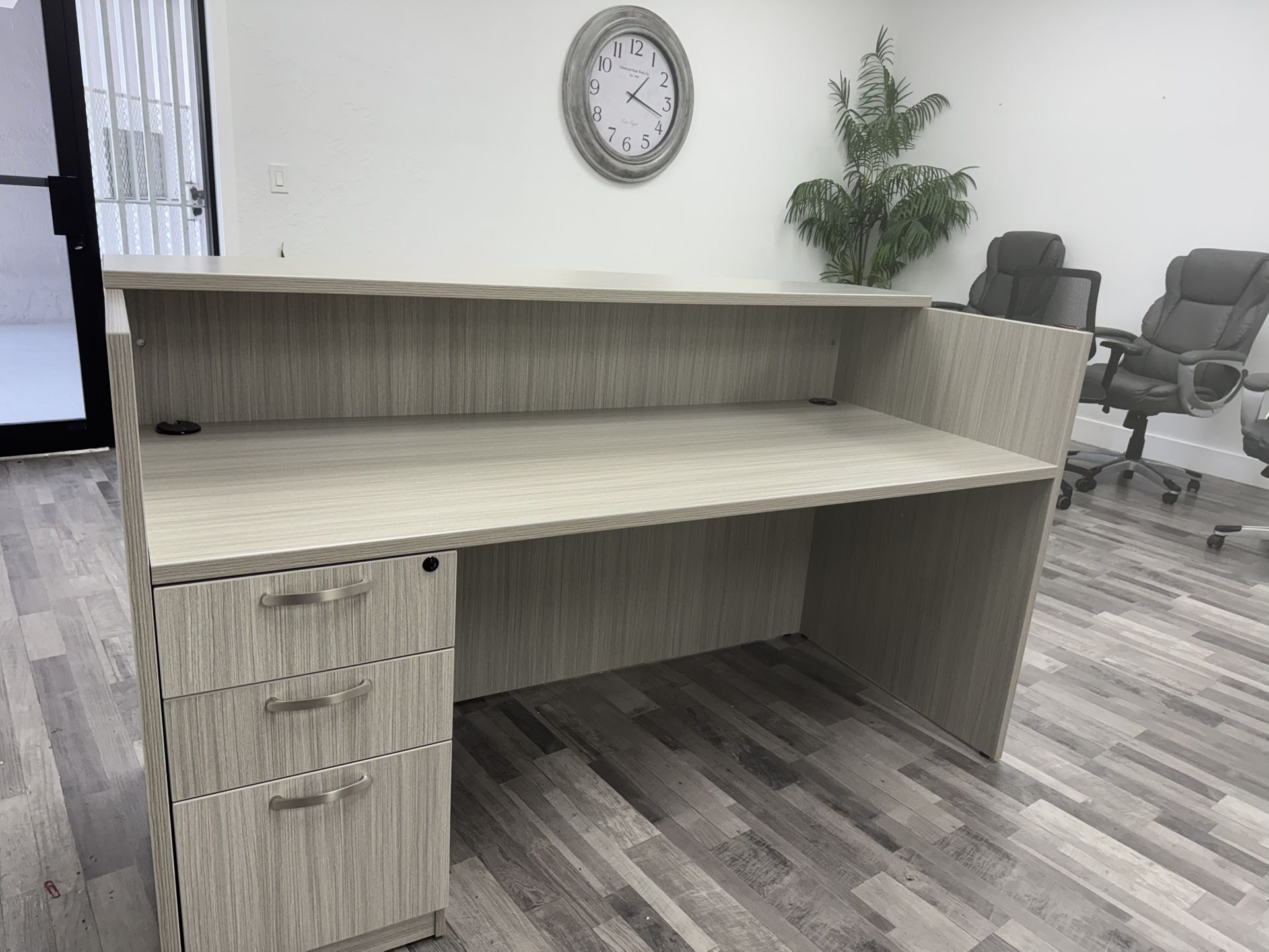 4 Office Desk and 1 Front Desk , Office Furniture NEW Computer Desk