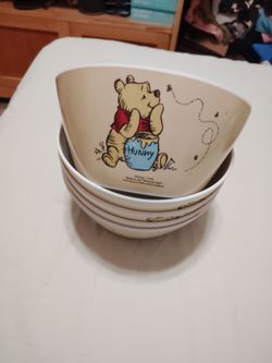 Disney cereal bowls new 🆕🆕💕