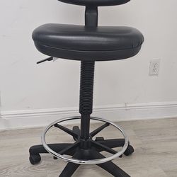 Vinyl task stool