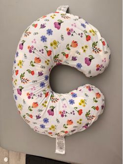 Boppy Nursing Pillow with 2 Covers