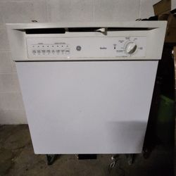 Dish Washer