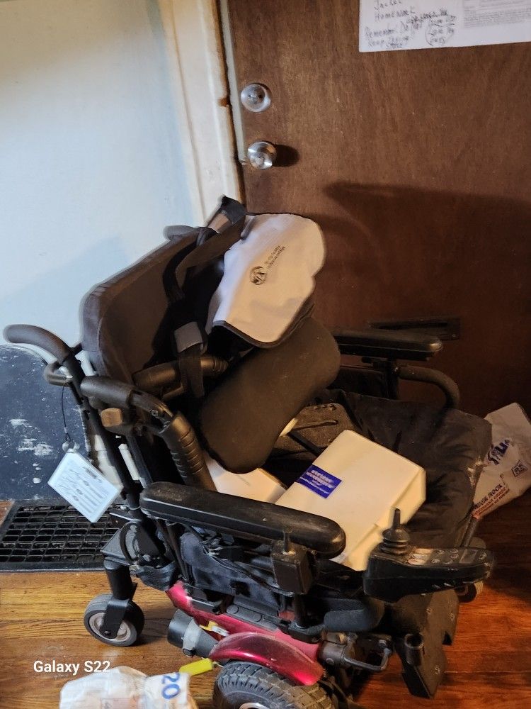 Electric Wheelchair