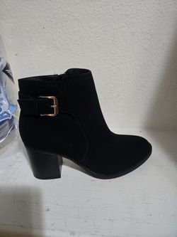 New Boots Sz 7.5 