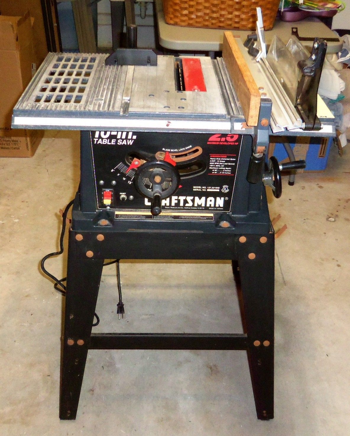 CRAFTSMAN 10" TABLE SAW 2.5 HP MODEL NUMBER 137.221940 CONDITION:  IN GOOD WORKING USED PRE-OWNED CONDITION