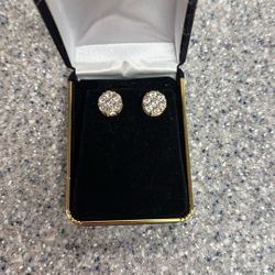 10KT DIAMOND  DOUBLE STUD EARRINGS 