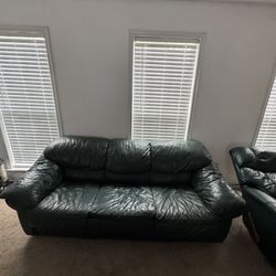🌿 Green Natuzzi Italian Leather Sofa and Lazy Boy Recliner